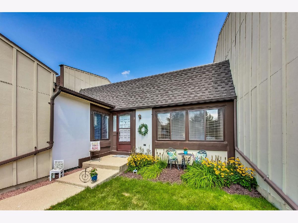 Townhomes Sold Acacia Indian Head Park Illinois, 8 Cherrywood