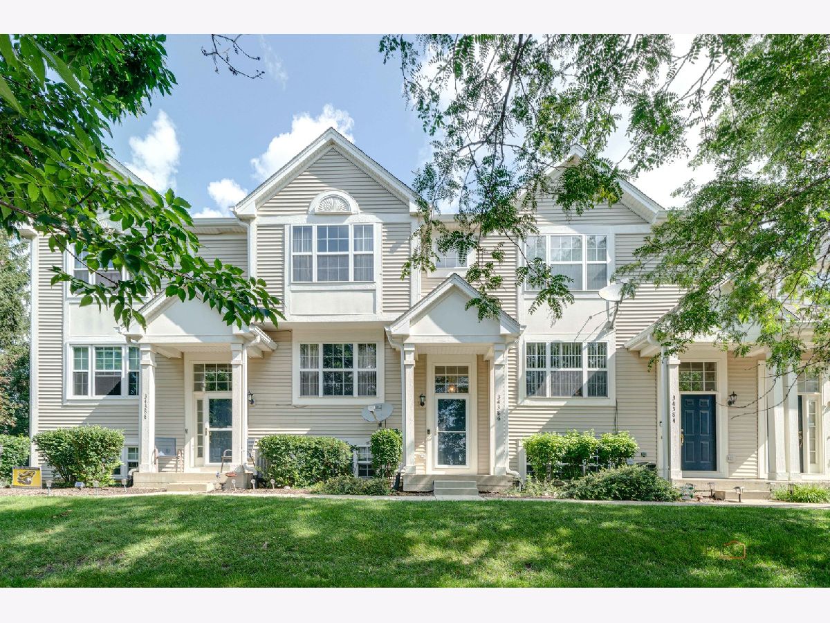 Homes & Townhomes & Condos Sold Prairie Pointe Round Lake Illinois, 34386 Aster