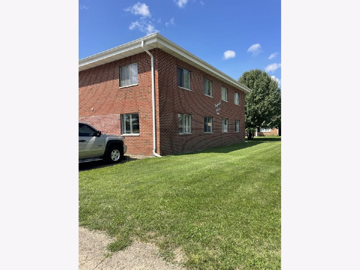  Rented Rochelle Illinois, 348 Irene