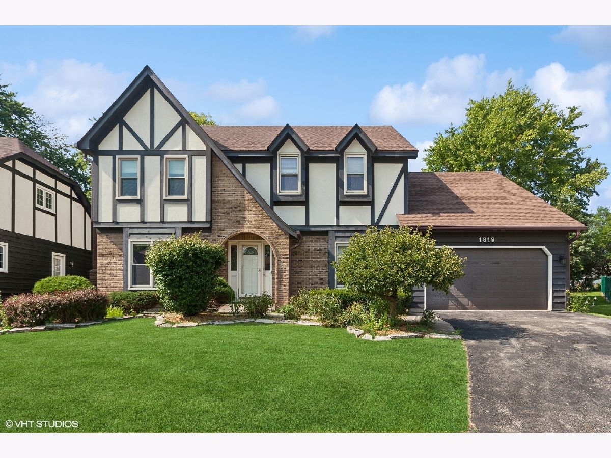 Homes Sold Chestnut Ridge Naperville Illinois, 1819 Denison