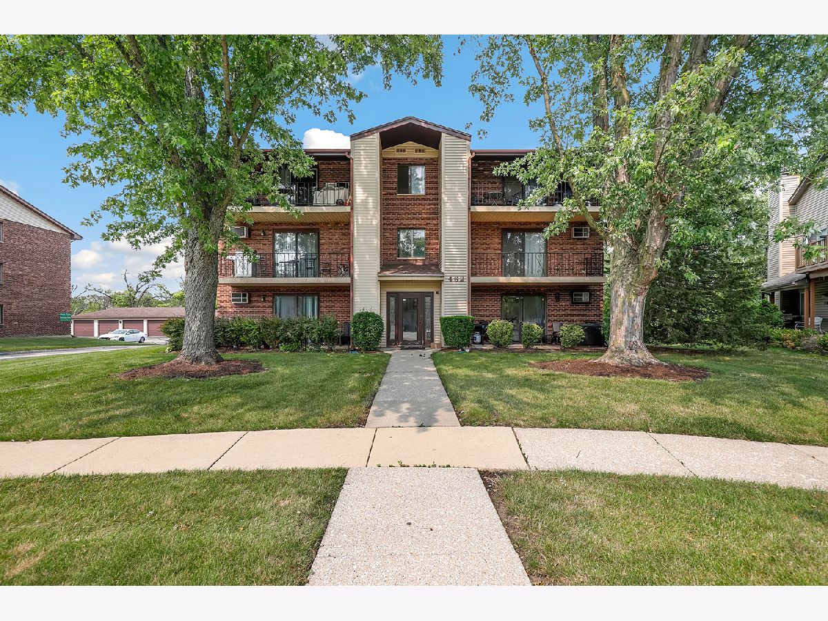 Condominiums Sold River Shores Naperville Illinois, 462 Valley