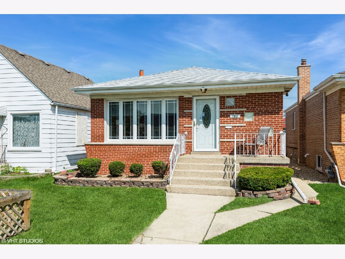 Homes Sold Barletts Burbank Illinois, 7847 Parkside