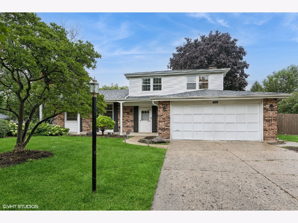 Homes Sold Willows Northbrook Illinois, 2333 Sussex