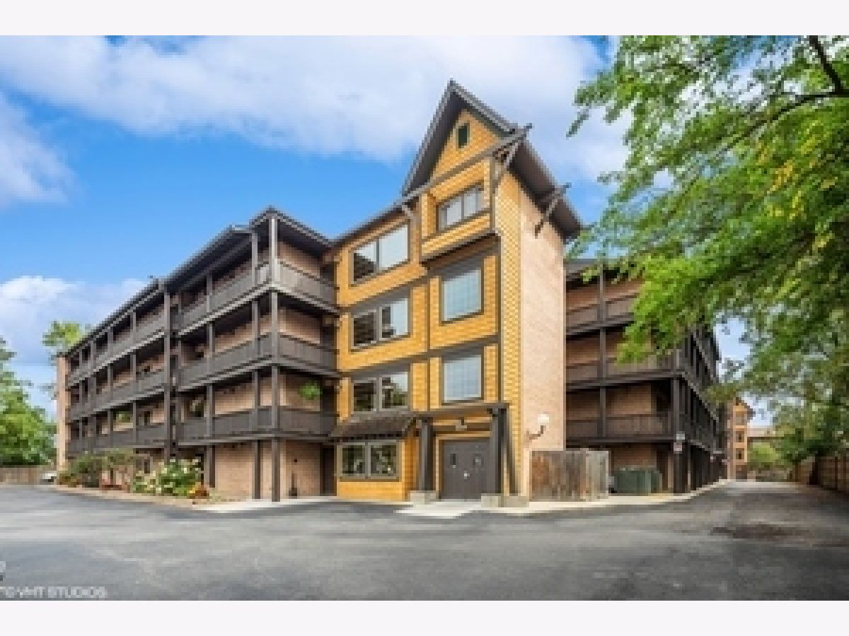 Condominiums Sold Harbour Club Wauconda Illinois, 450 Main