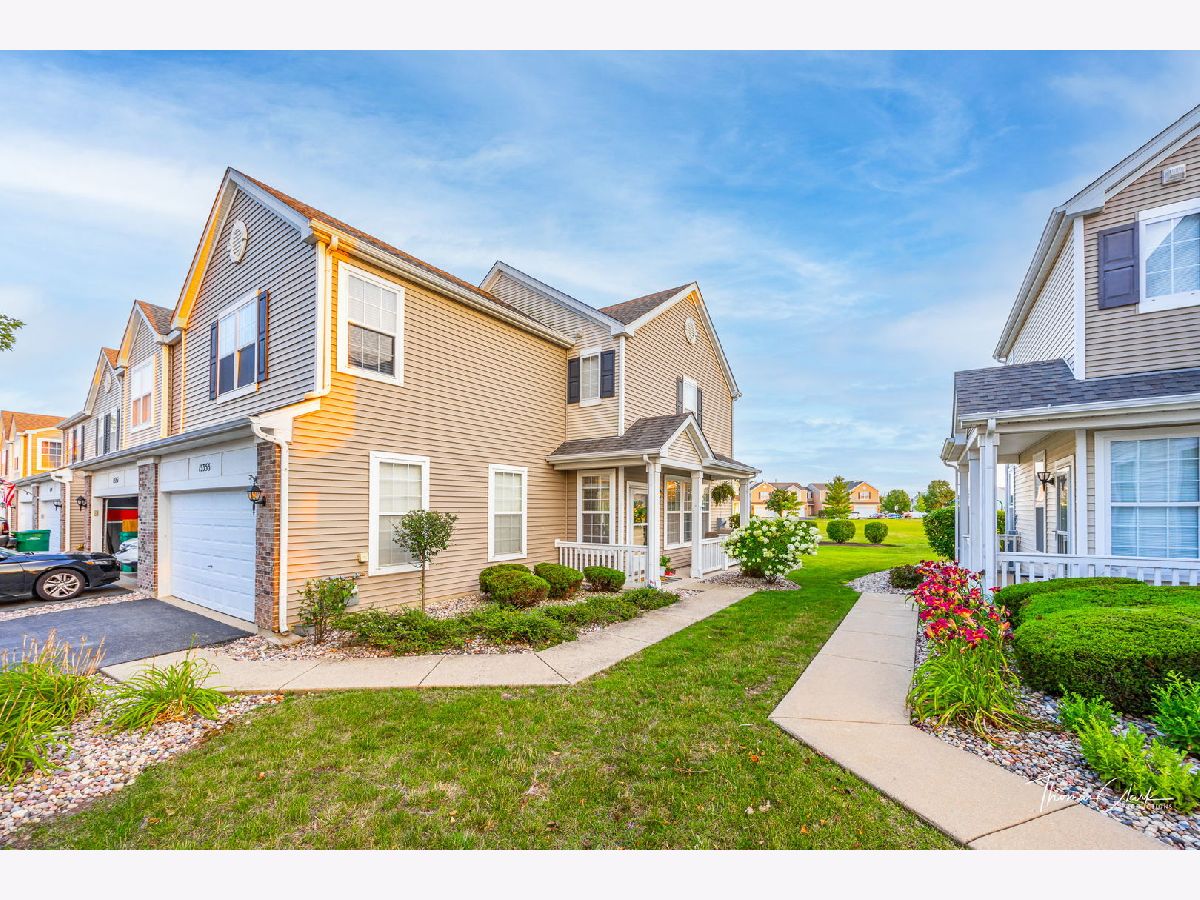 Townhomes & Homes Sold Brookstone Springs Manhattan Illinois, 15353 Kenmare