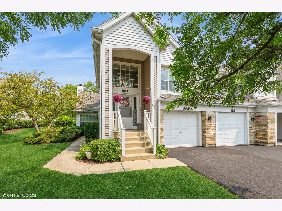 Townhomes & Condos Sold Concord Pointe Carol Stream Illinois, 884 Brompton