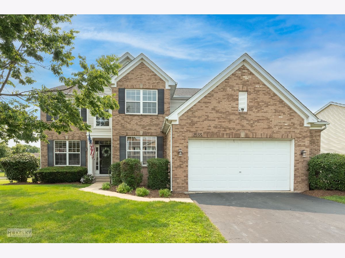 Homes & Townhomes Sold Blackberry Crossing Montgomery Illinois, 2555 Deer Point