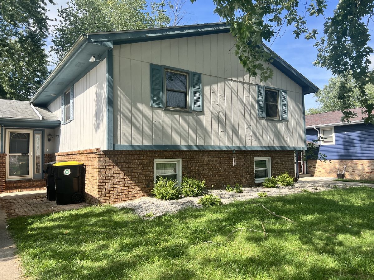 Homes & Condos & Townhomes Sold Bunker Hill Normal Illinois, 212 Belview
