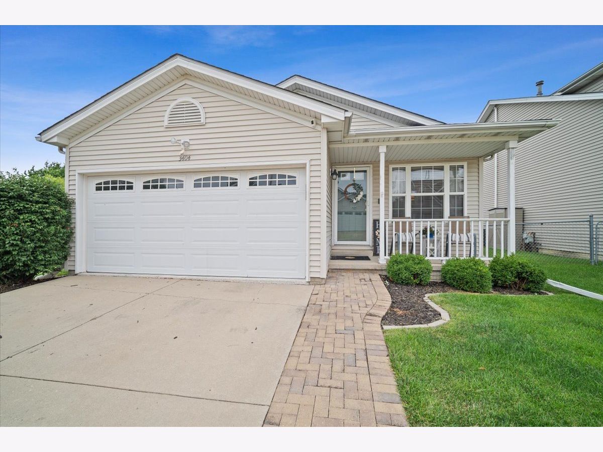 Condos & Townhomes & Homes Sold Prairieview Estates Bloomington Illinois, 3404 Mcniff