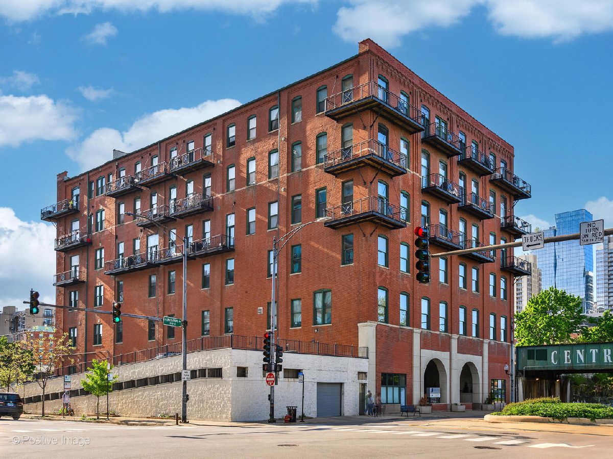 Condos & Townhomes Sold Penthouse Lofts Chicago Illinois, 1550 Indiana