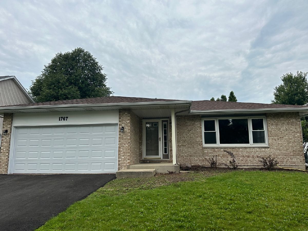 Homes Rented Hickory Oaks Bolingbrook Illinois, 1767 Maroon Bells