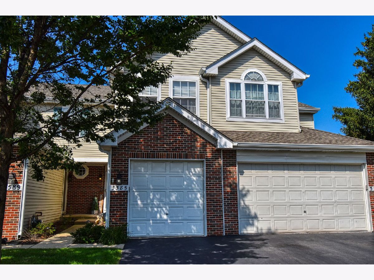Townhomes Sold Elizabeth Place Rolling Meadows Illinois, 5585 Lavender