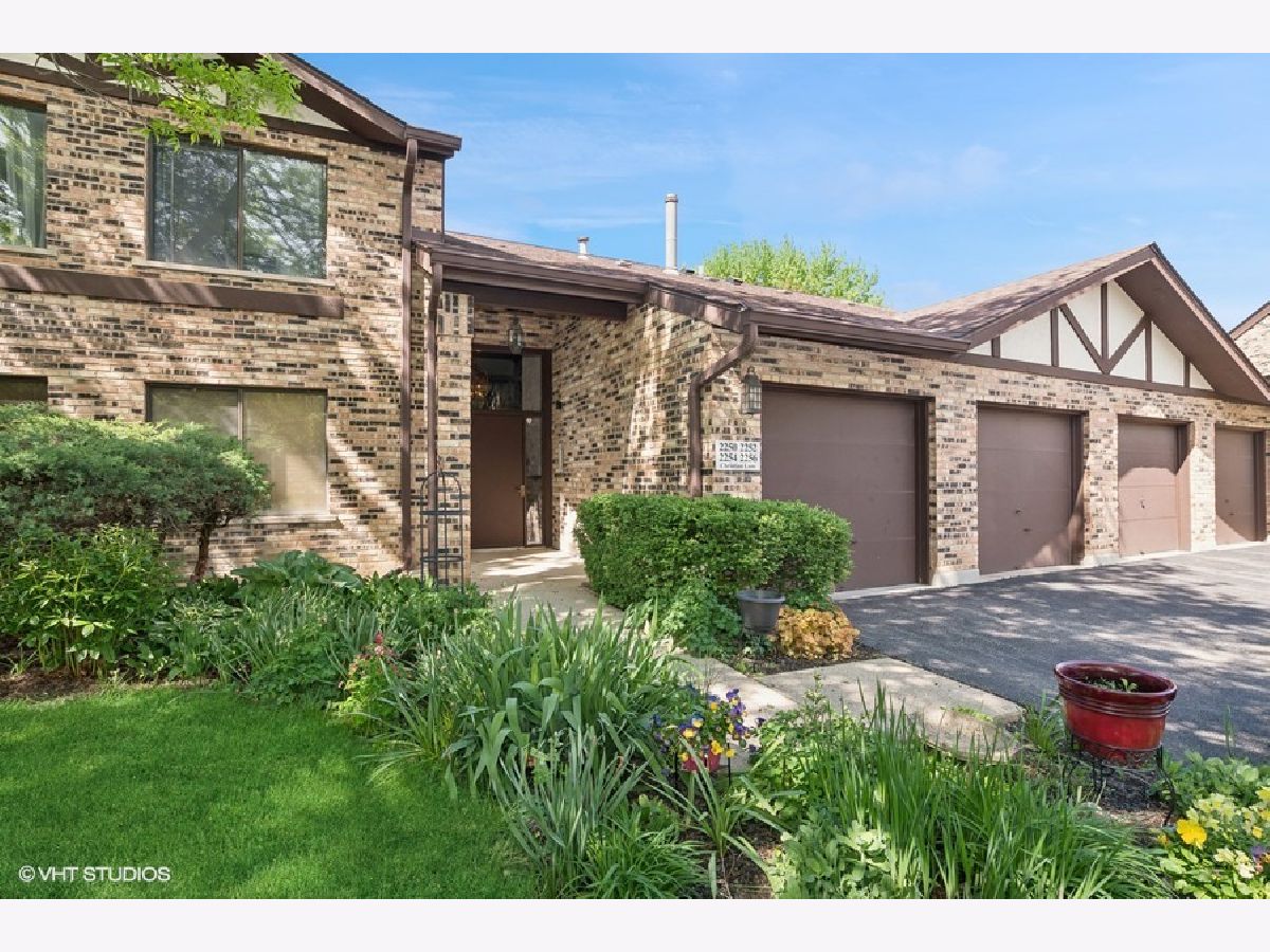 Condominiums Sold Oaks At Green Trails Lisle Illinois, 2252 Christian