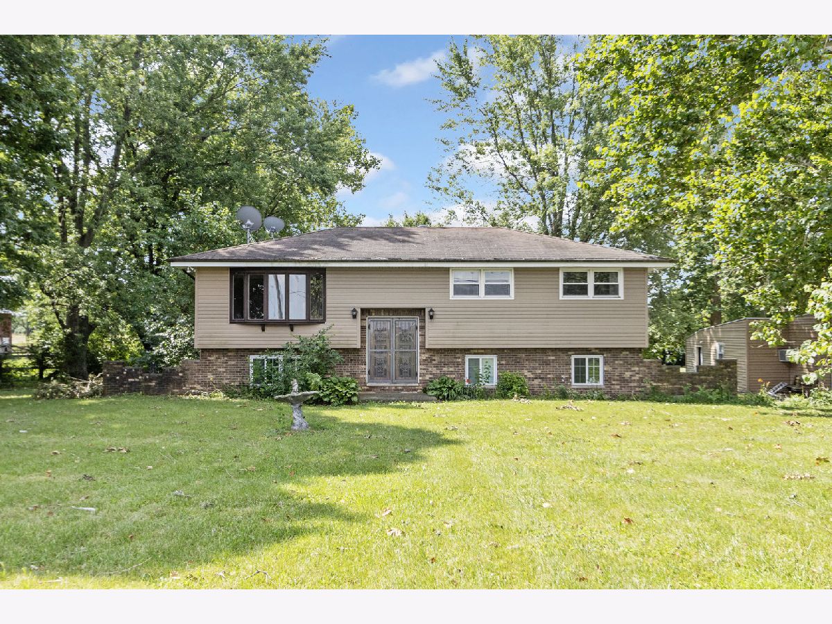  Rented Elwood Illinois, 18215 Schweitzer