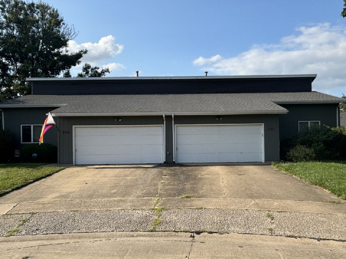 Homes & Condos & Townhomes Sold Aryshire Champaign Illinois, 2131 Peach