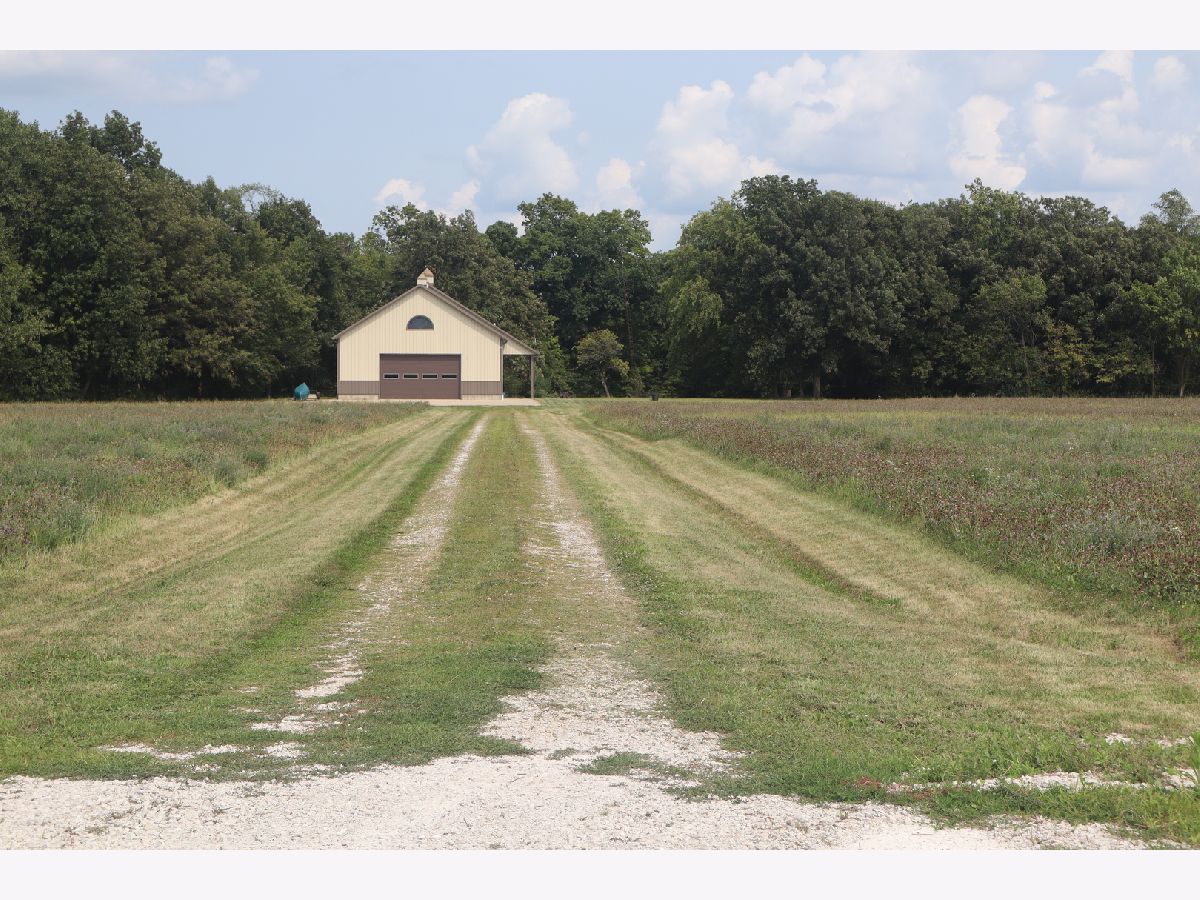  Sold Cornell Illinois, 27784 725 East