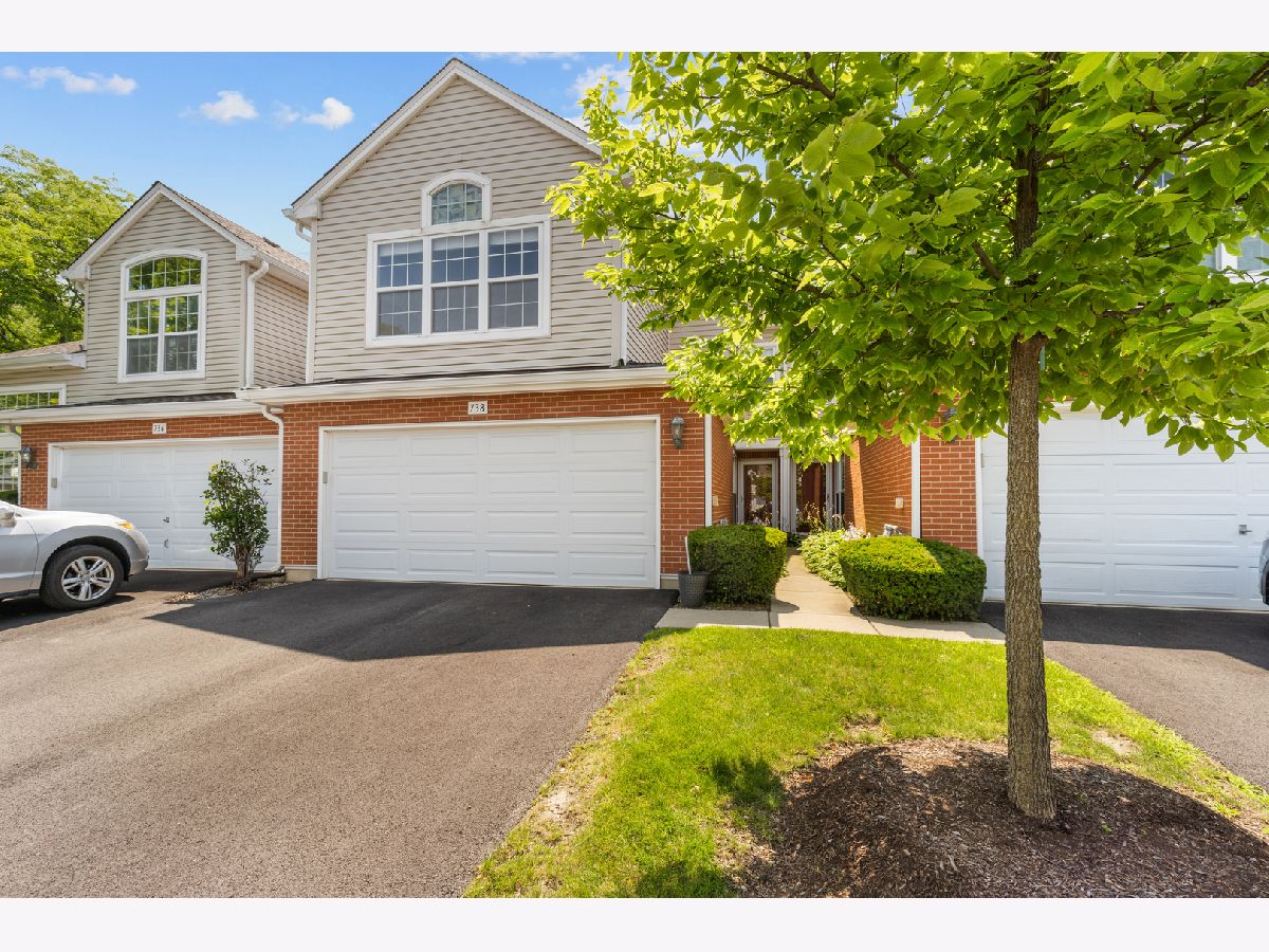 Townhomes & Homes Sold Roseglen Buffalo Grove Illinois, 738 Old Checker