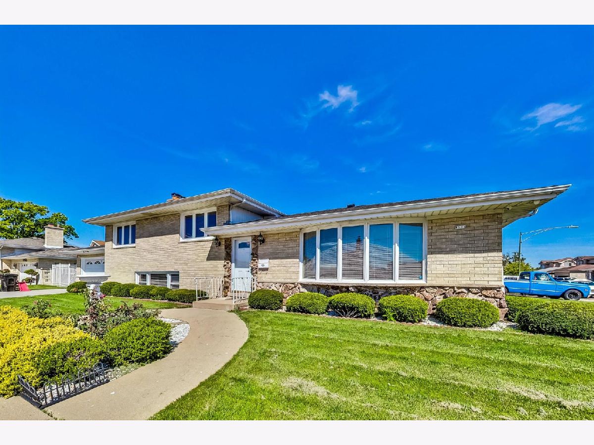 Homes Sold Schorsch Forestview Chicago Illinois, 8530 Wilson