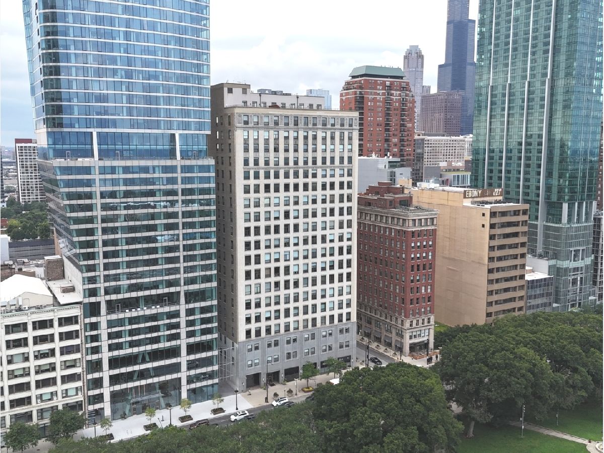 Condominiums Sold Michigan Avenue Lofts Chicago Illinois, 910 Michigan