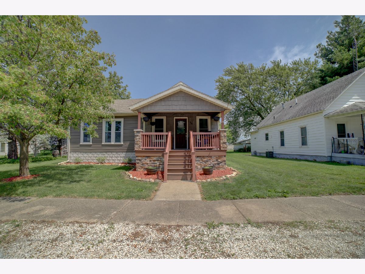  Sold Cissna Park Illinois, 110 1st