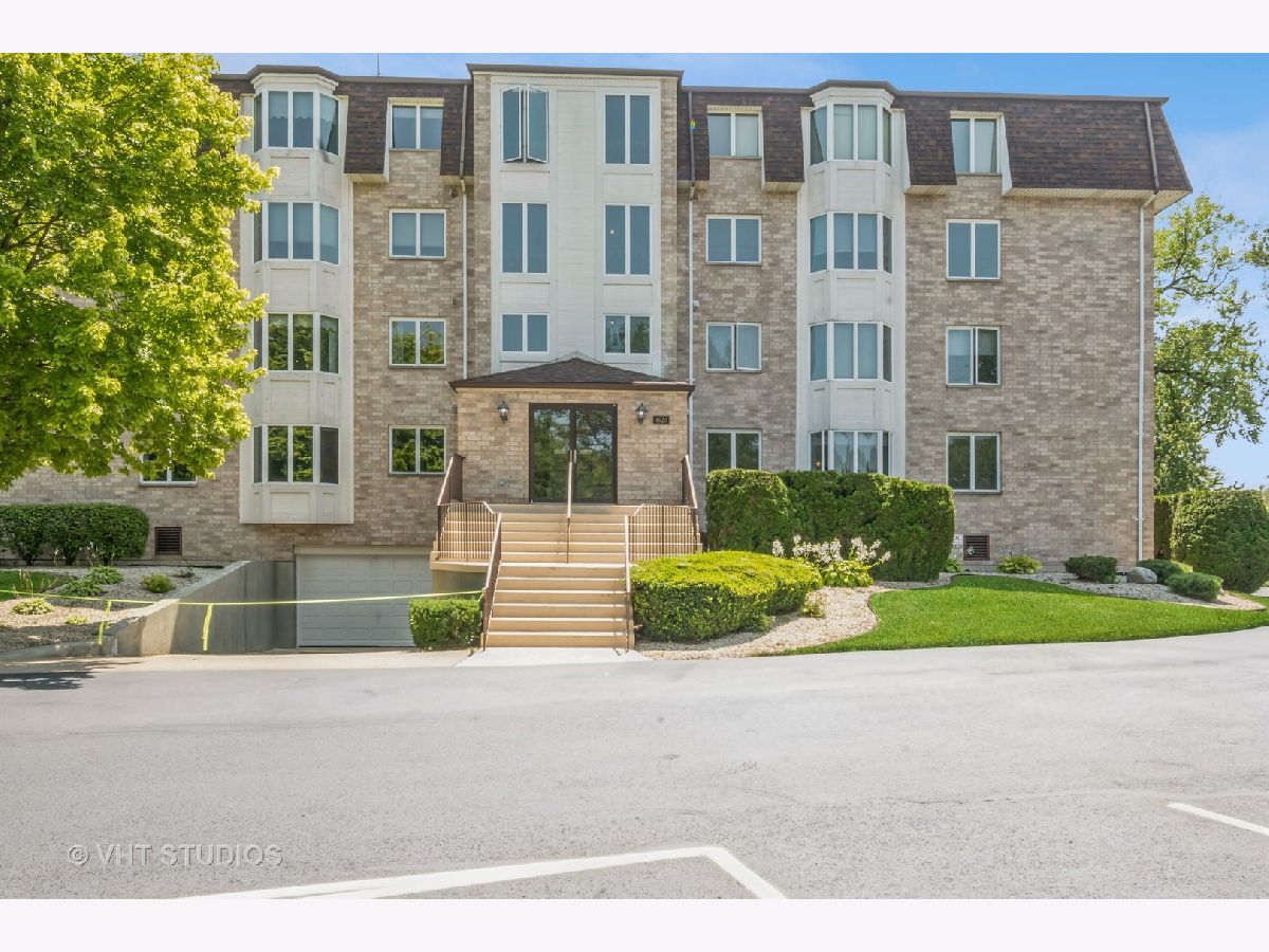 Condominiums Sold Lakeview Club Lansing Illinois, 3620 186th