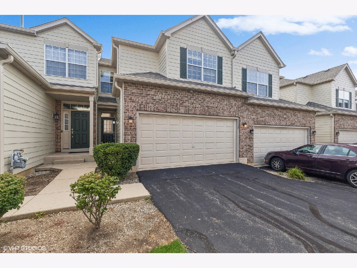 Townhomes & Condos & Homes Sold Abbey Ridge Mchenry Illinois, 5308 Cobblers