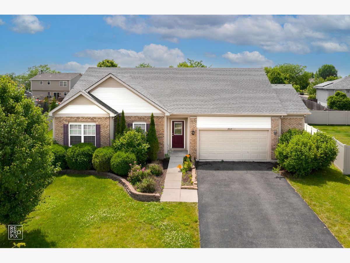 Homes Sold Ashford Place Plainfield Illinois, 2005 Daly