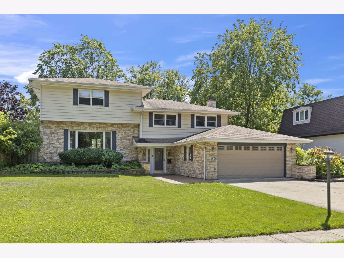 Homes Sold Brookhaven Manor Darien Illinois, 18W171 73rd
