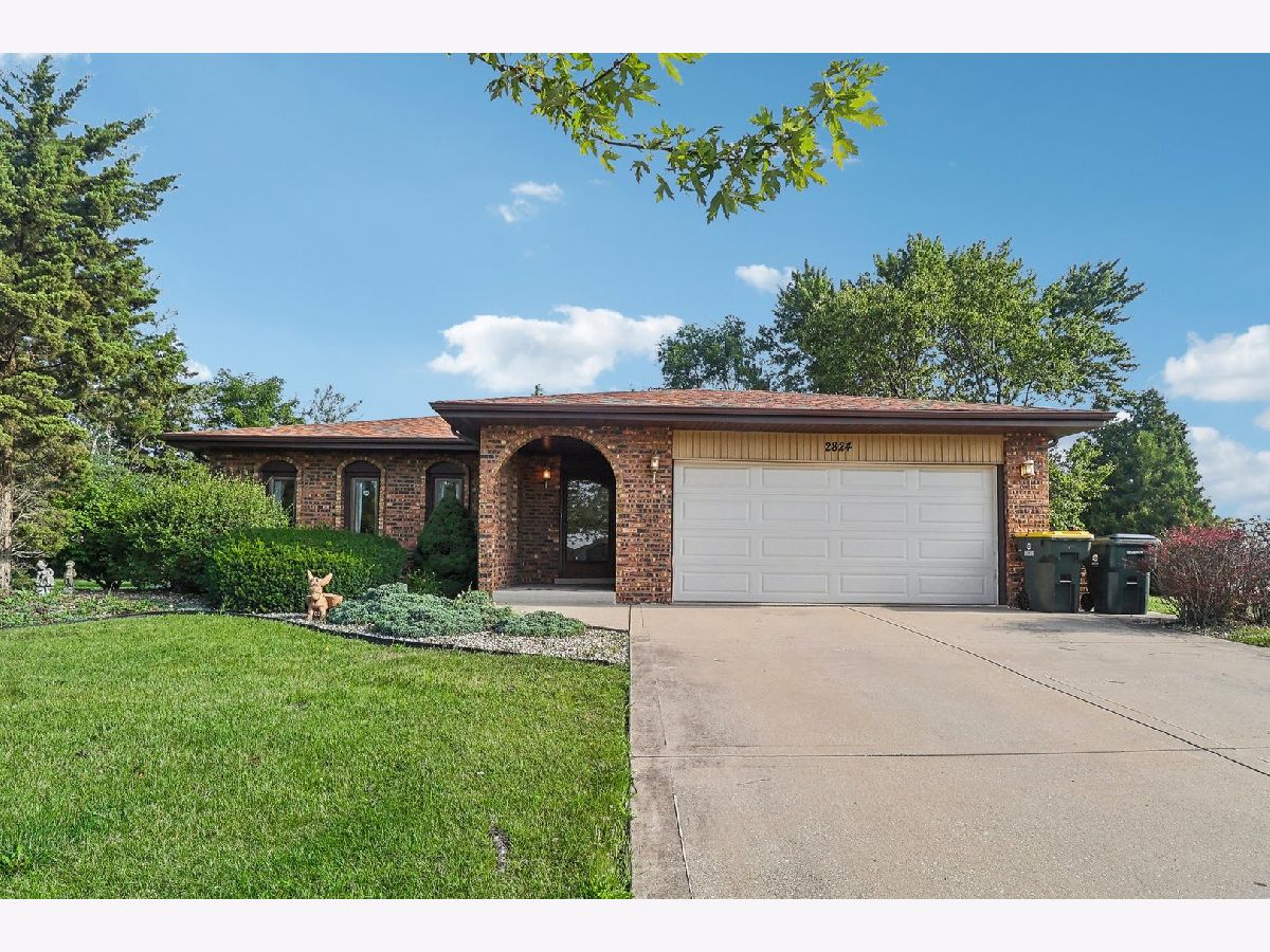 Homes & Townhomes Sold Lake Lynwood Lynwood Illinois, 2824 Lake Park