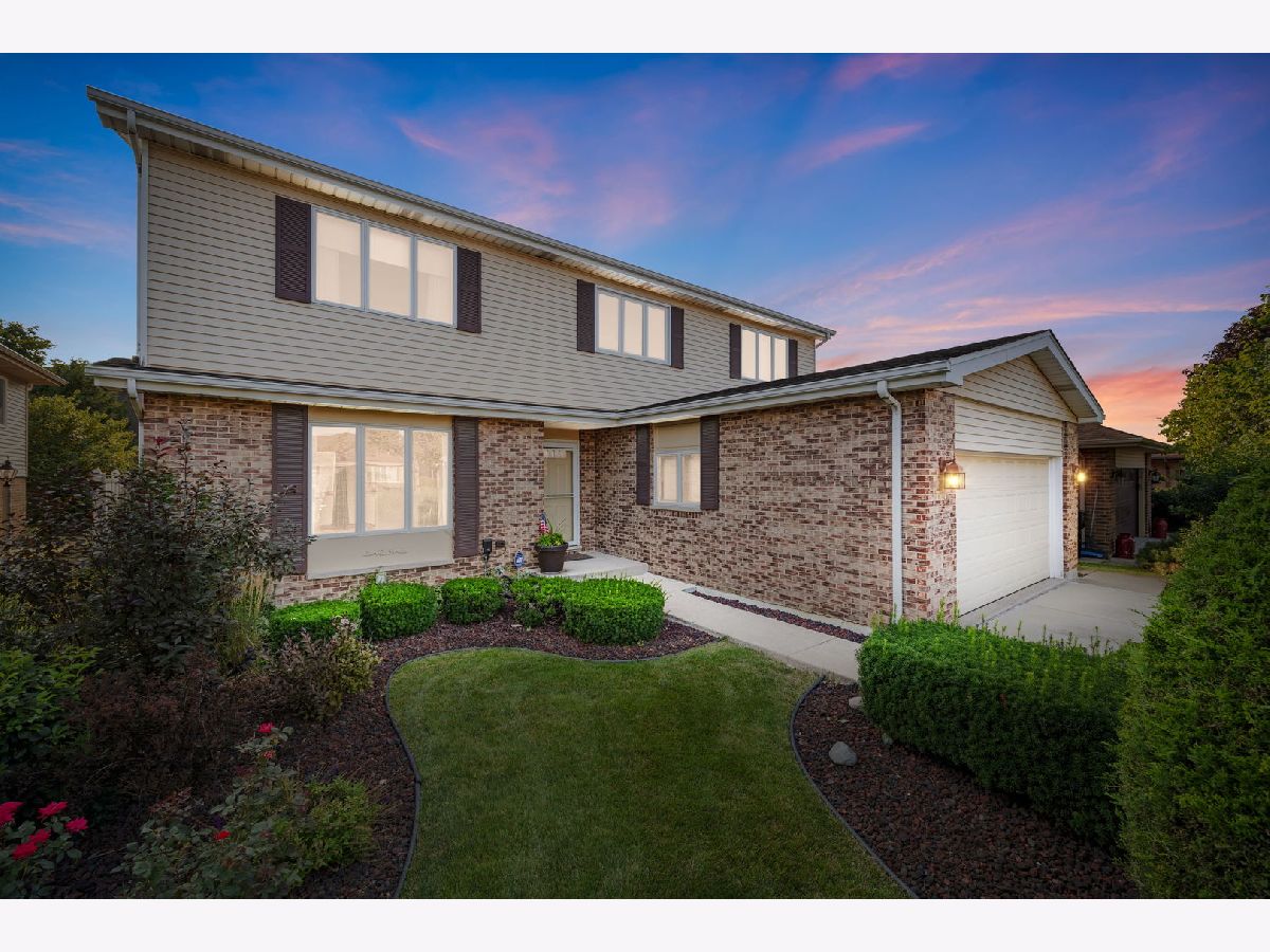 Townhomes & Homes Sold Westchester Woods Westchester Illinois, 3016 Becket