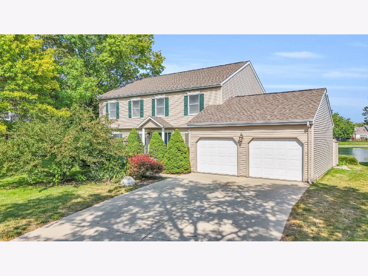 Homes & Condos & Townhomes Sold Cherry Hills Champaign Illinois, 2802 Woodhaven