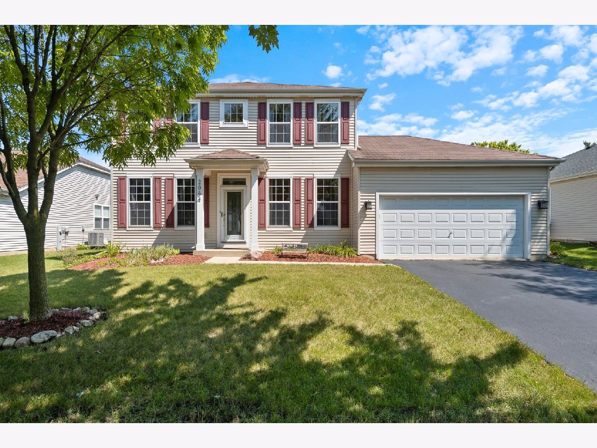 Homes Sold Natures Pointe Aurora Illinois, 2064 Fescue