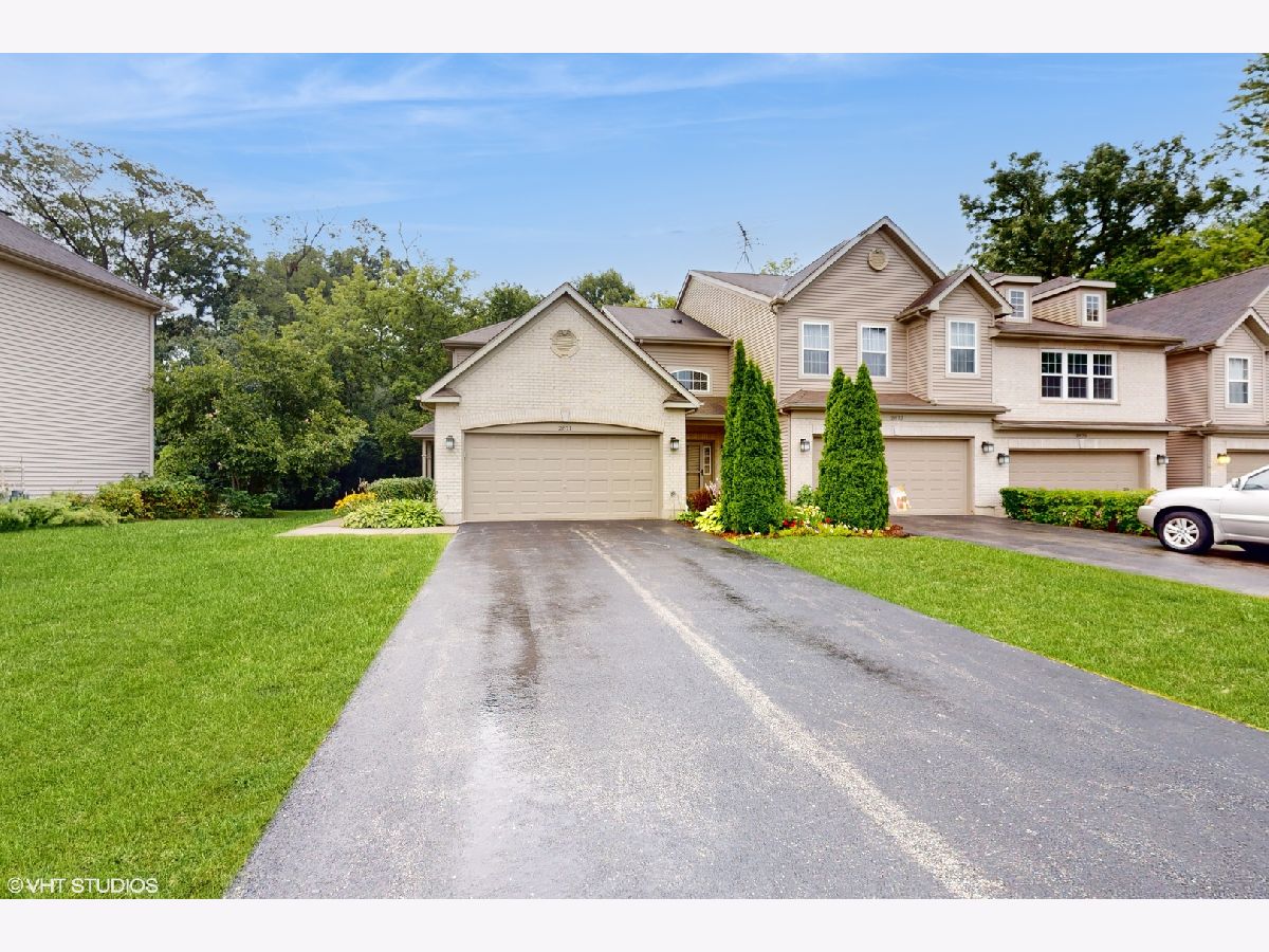 Townhomes & Condos Sold Cobblestone Woods Crystal Lake Illinois, 2871 Granite