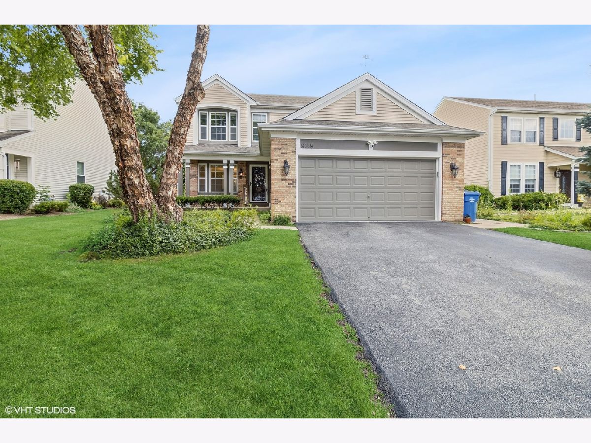 Homes Sold Sugar Ridge South Elgin Illinois, 929 Camden