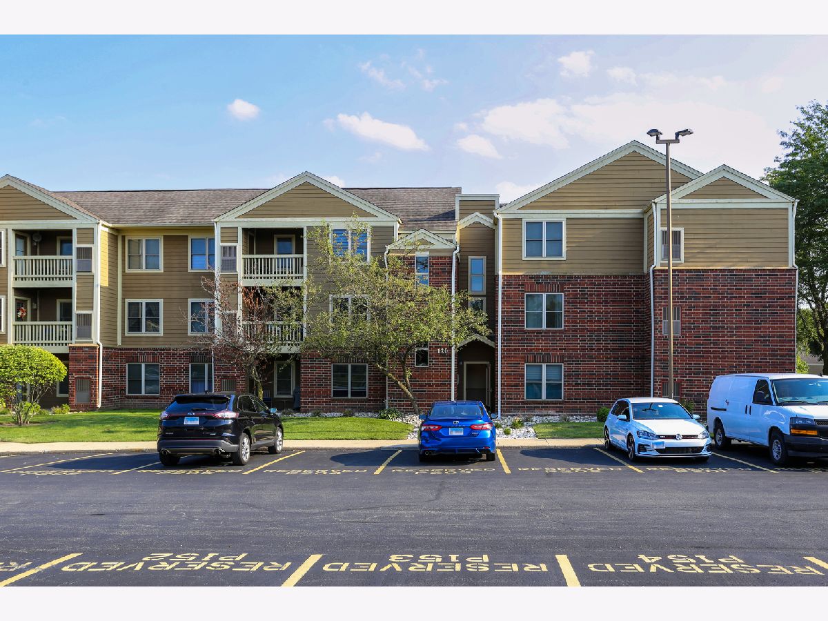 Condominiums Sold Park Bloomingdale Bloomingdale Illinois, 120 Glengarry