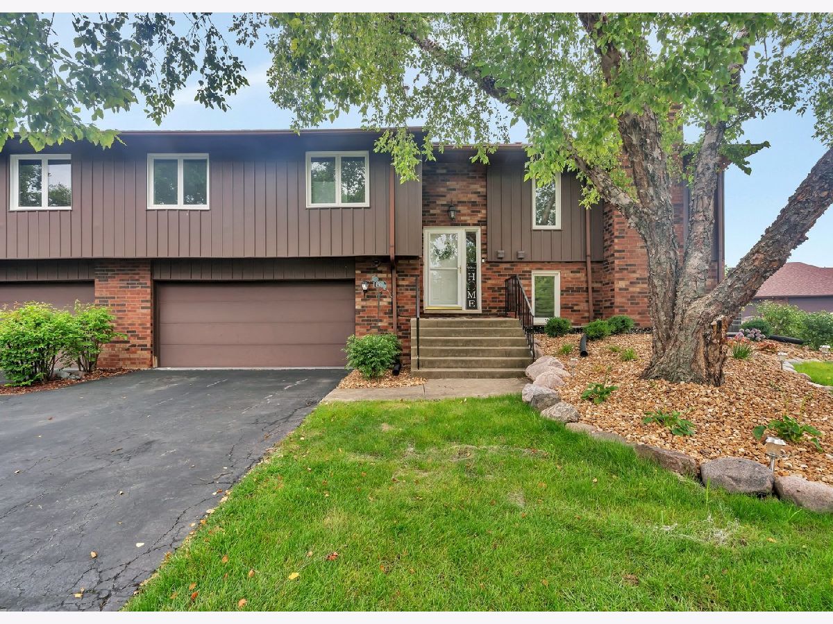 Townhomes & Condos Sold Riviera Estates Orland Park Illinois, 8921 Clearview