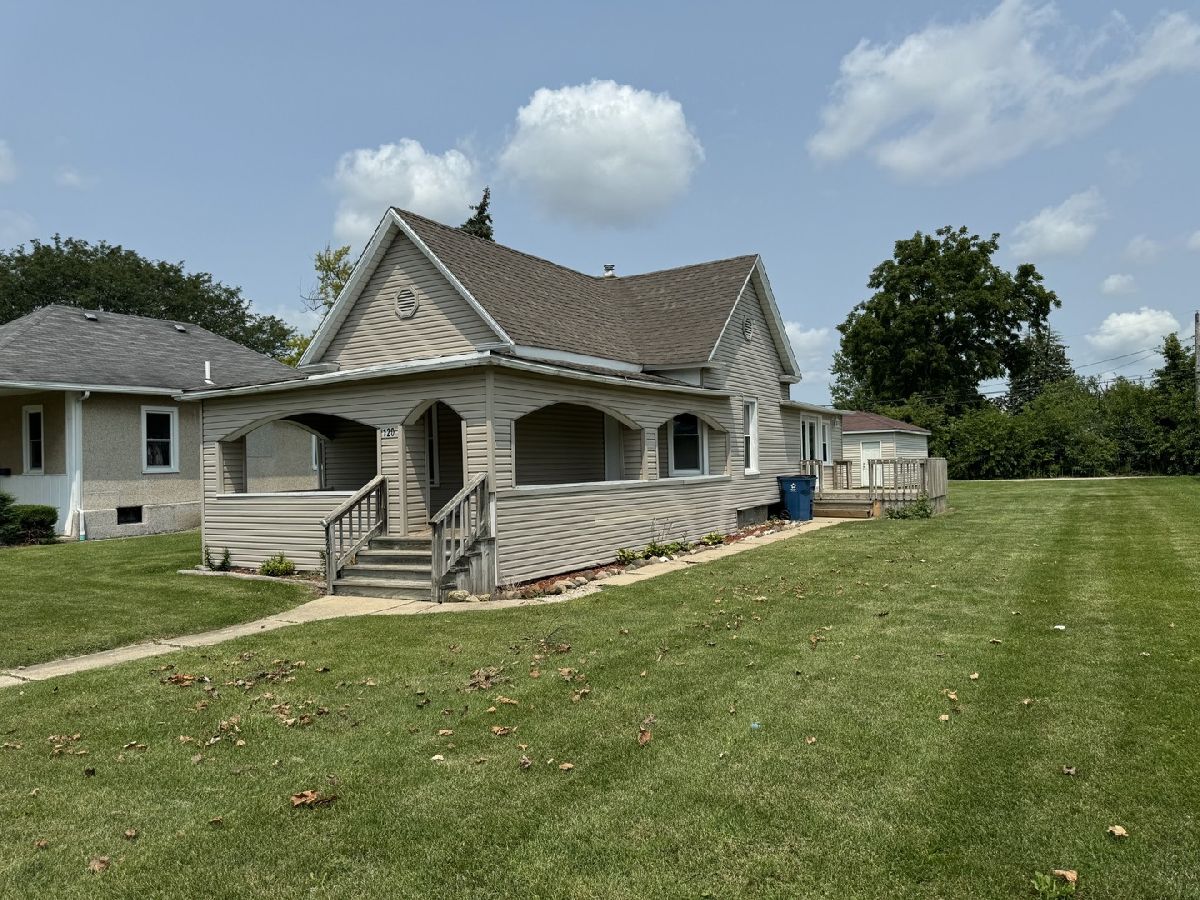  Rented Oglesby Illinois, 120 2nd