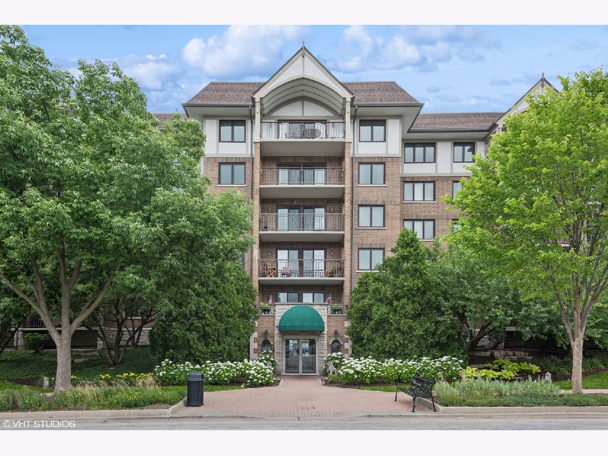 Condominiums Sold Shires At Clock Tower Mount Prospect Illinois, 15 Pine