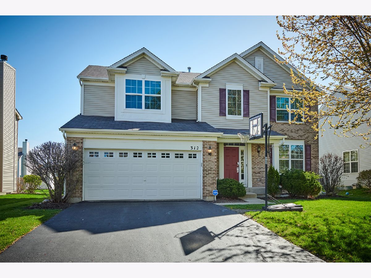 Homes Sold Lancaster Falls Volo Illinois, 312 Shelbourne