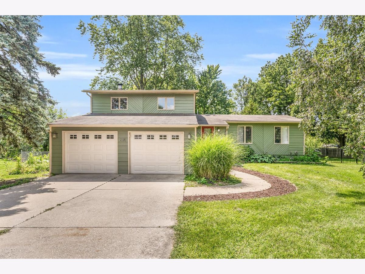 Homes & Condos & Townhomes Sold Timber View Mahomet Illinois, 605 Dianne