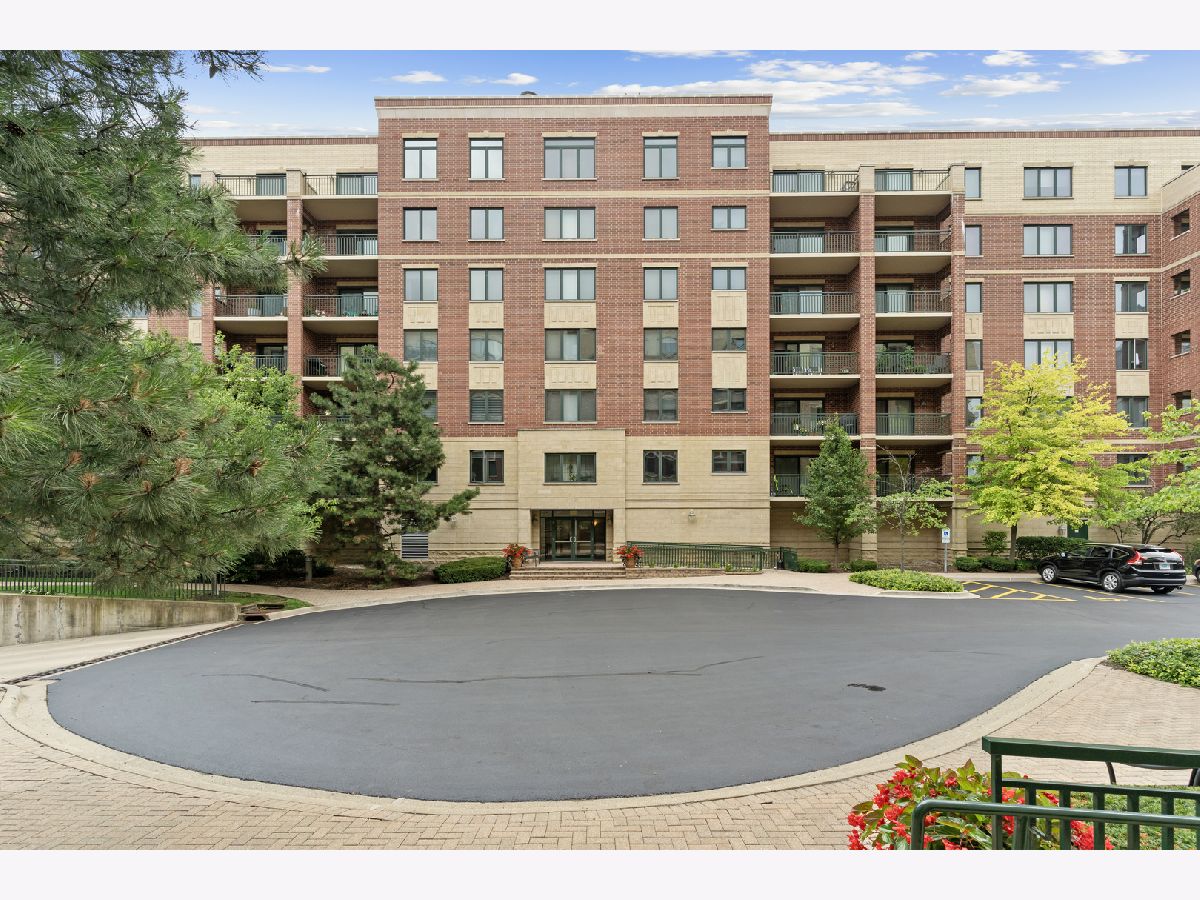 Condominiums Sold Village Centre Mount Prospect Illinois, 20 Main