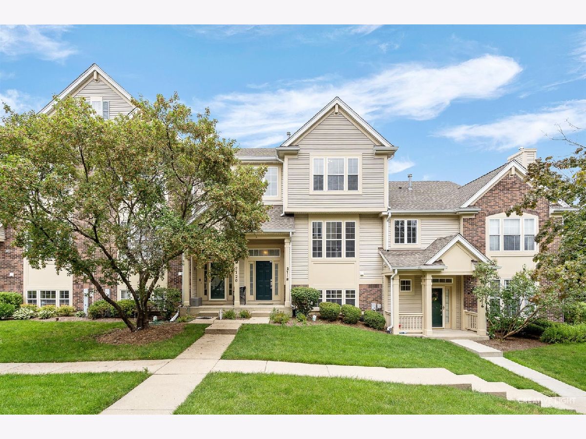 Townhomes & Homes Sold Greenwood Place Arlington Heights Illinois, 2718 Greenwood