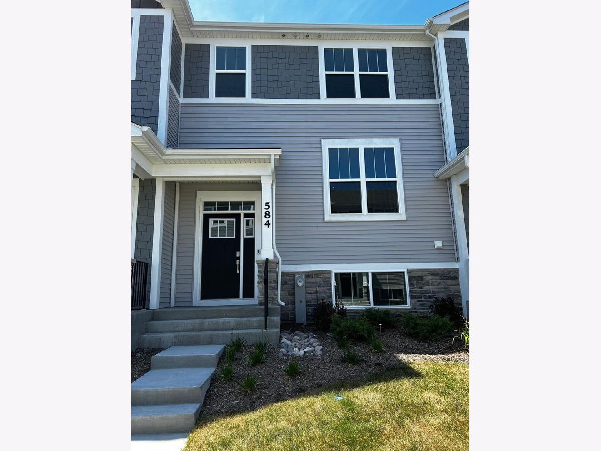 Condos & Townhomes Rented Liberty Meadows Aurora Illinois, 584 Wolverine