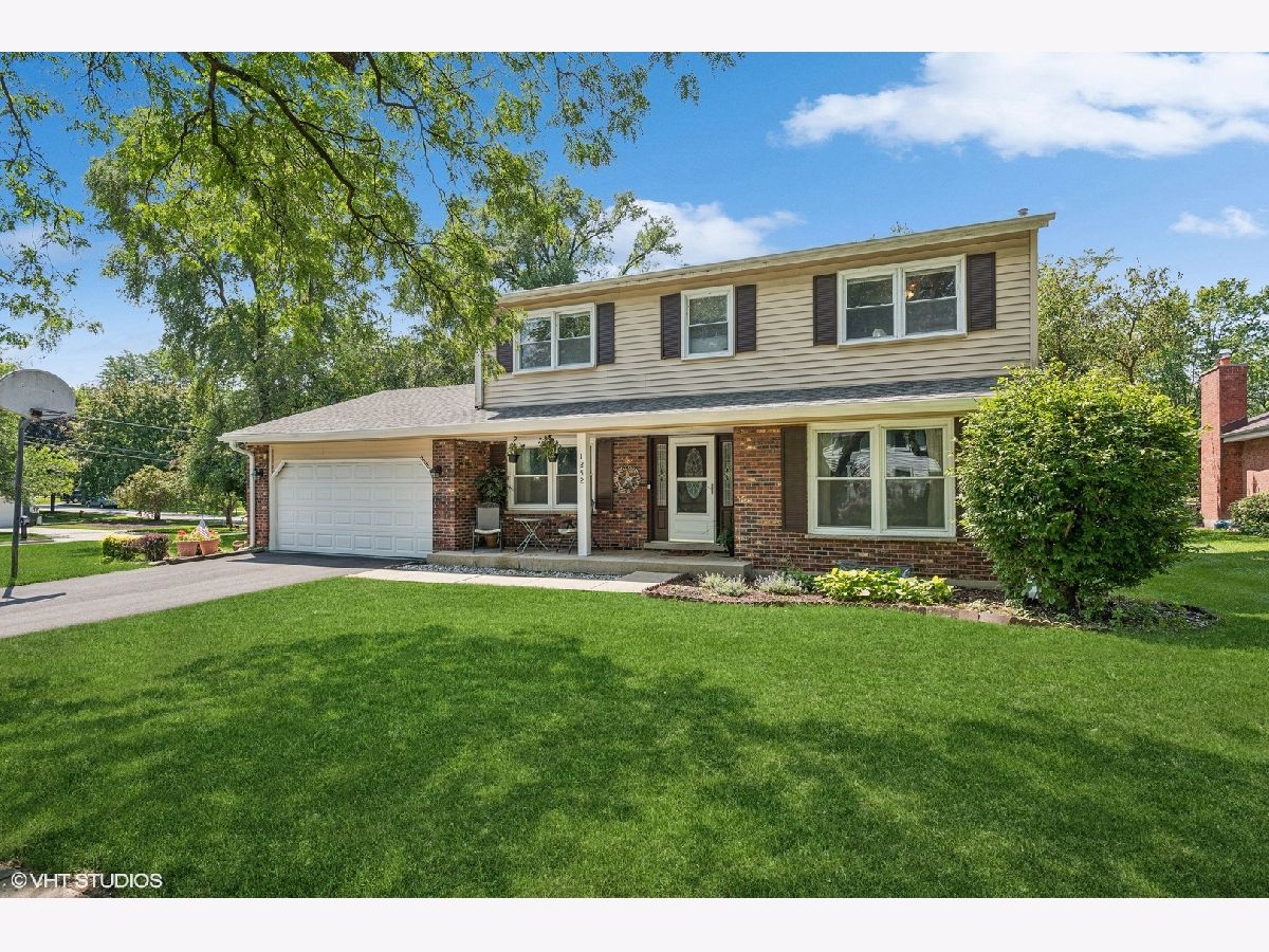 Homes Sold Pembroke Greens Naperville Illinois, 1252 Elizabeth