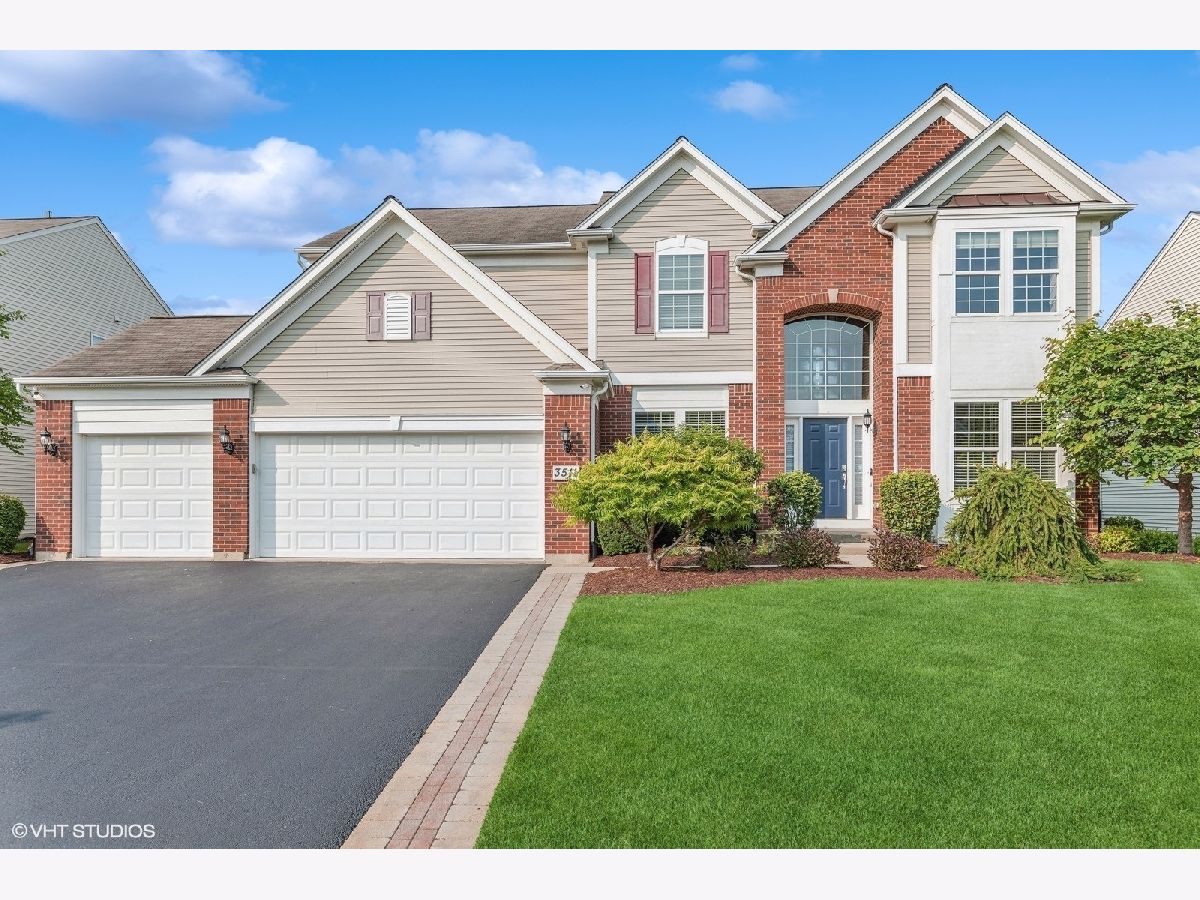 Homes Sold Winchester Glen Carpentersville Illinois, 3511 Carlisle