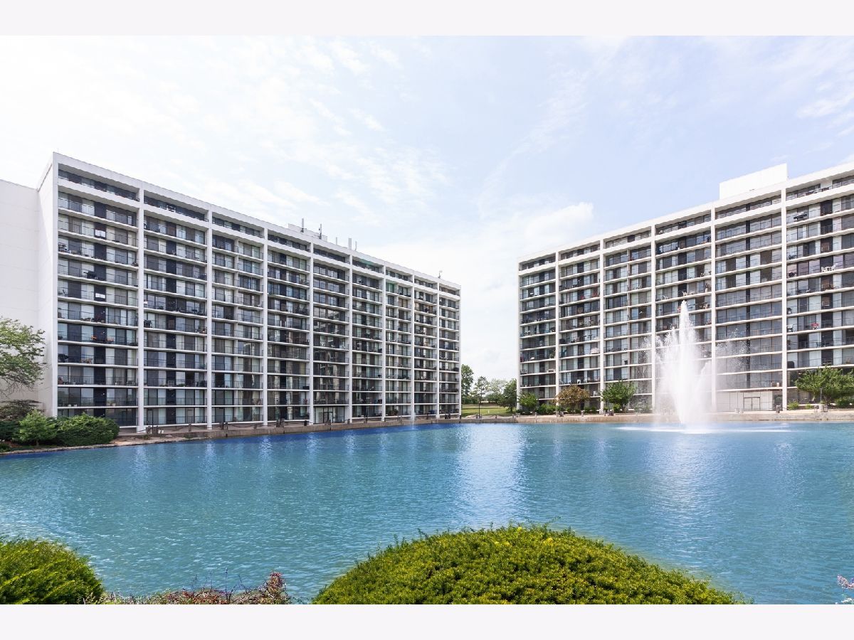 Condominiums Sold Cove Landing Lombard Illinois, 2005 Finley