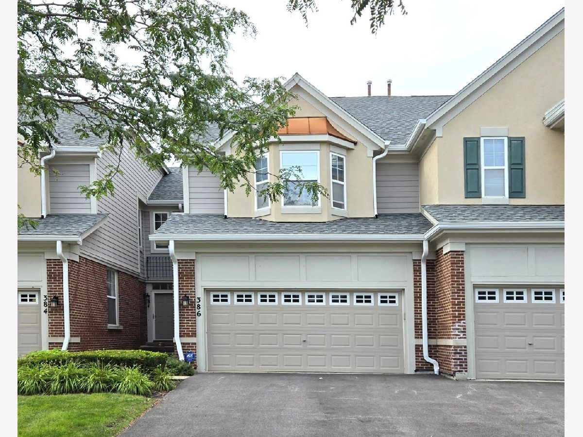 Townhomes & Condos Rented Pinehurst Vernon Hills Illinois, 386 Pine Lake