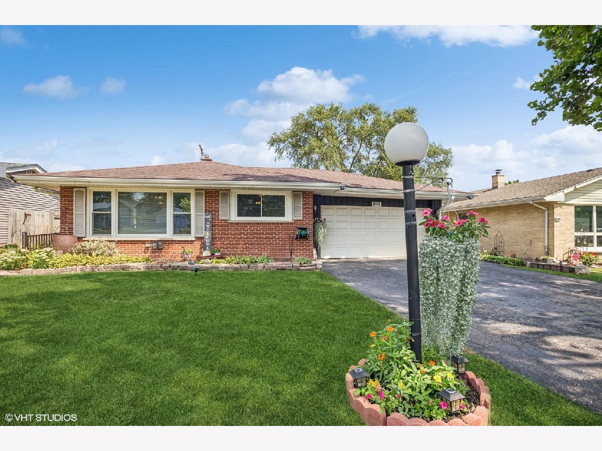 Homes & Condos & Townhomes Sold Brentwood Terrace Bensenville Illinois, 813 York