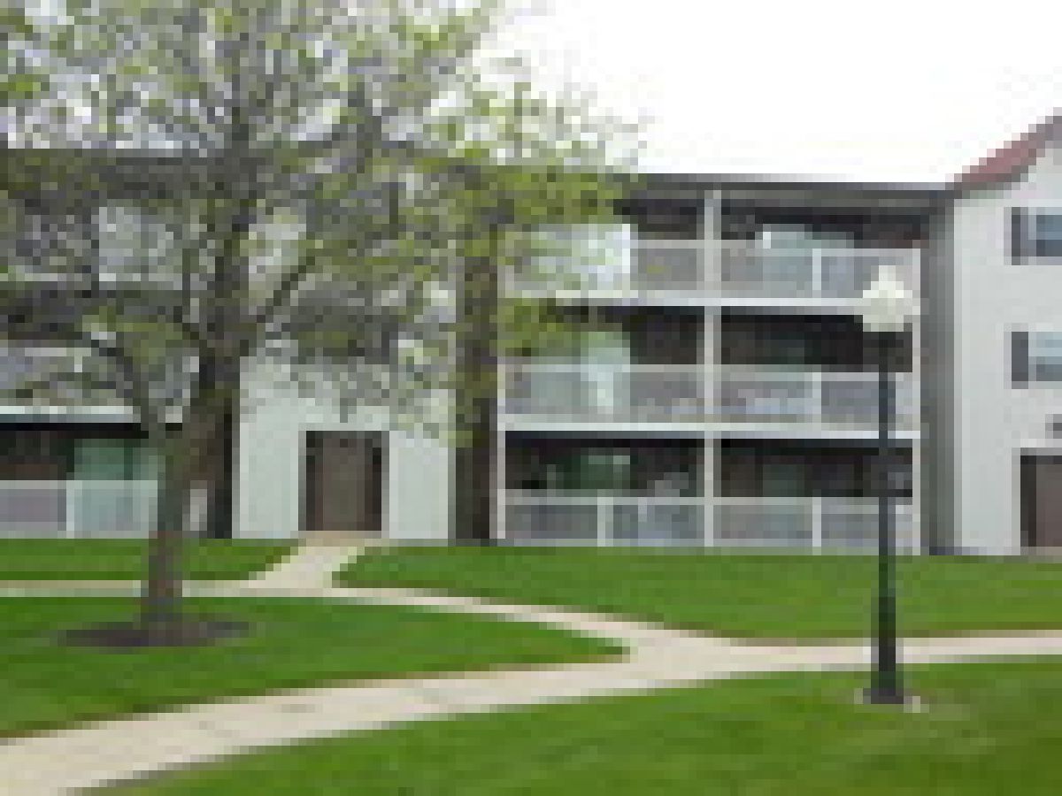 Condominiums Rented Willows Of Fox Valley Aurora Illinois, 149 Gregory