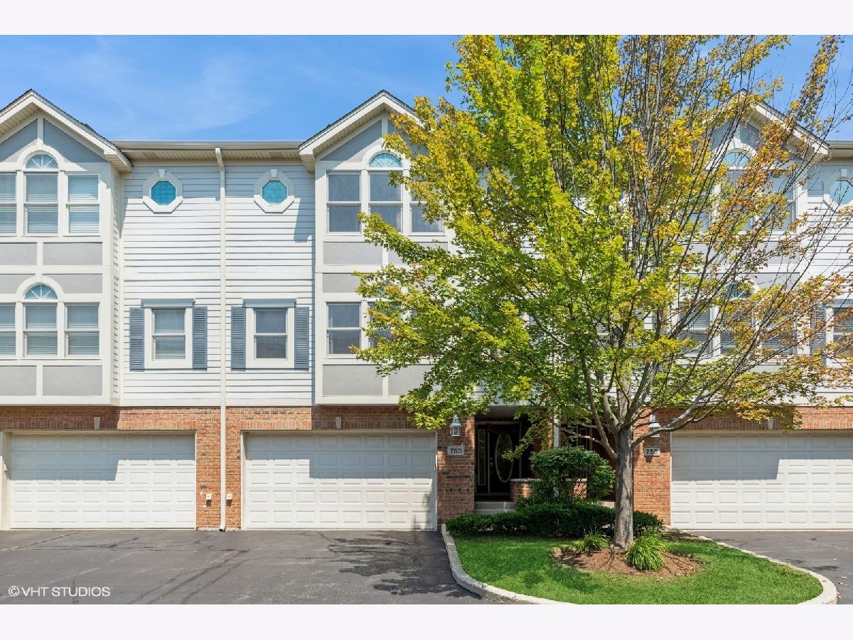 Condos & Townhomes Rented The Townes Of St. James Palatine Illinois, 760 Kristen